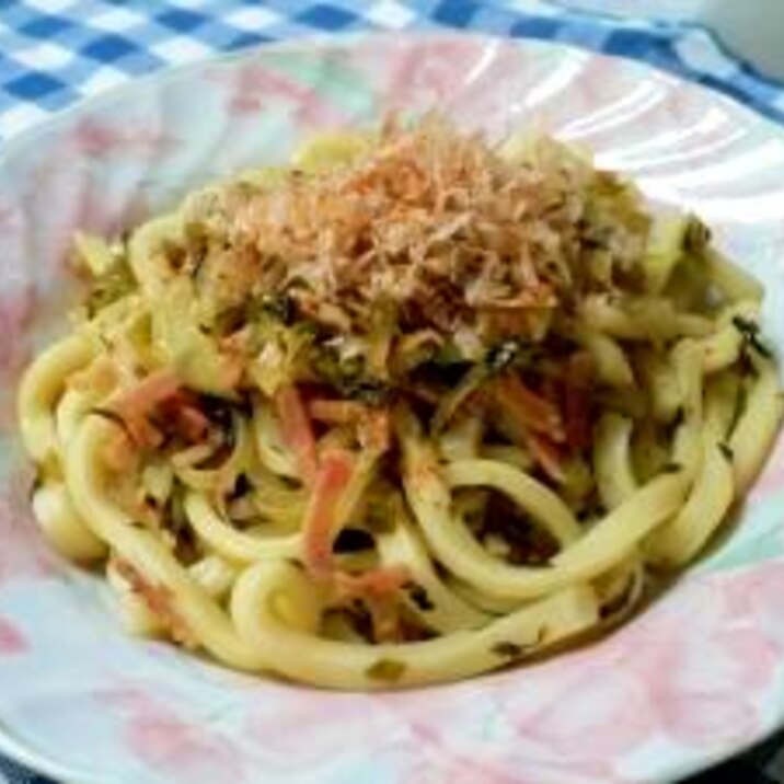 高菜とベーコンの焼きうどん